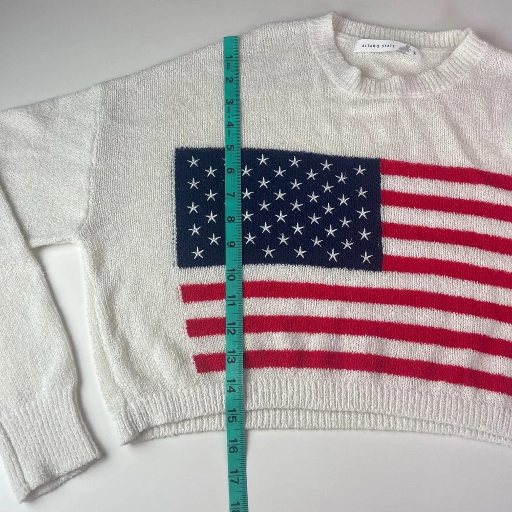 Altar'd State American Flag Cropped Sweater Small White Knit Patriotic JT2024-28 - Picture 7 of 12